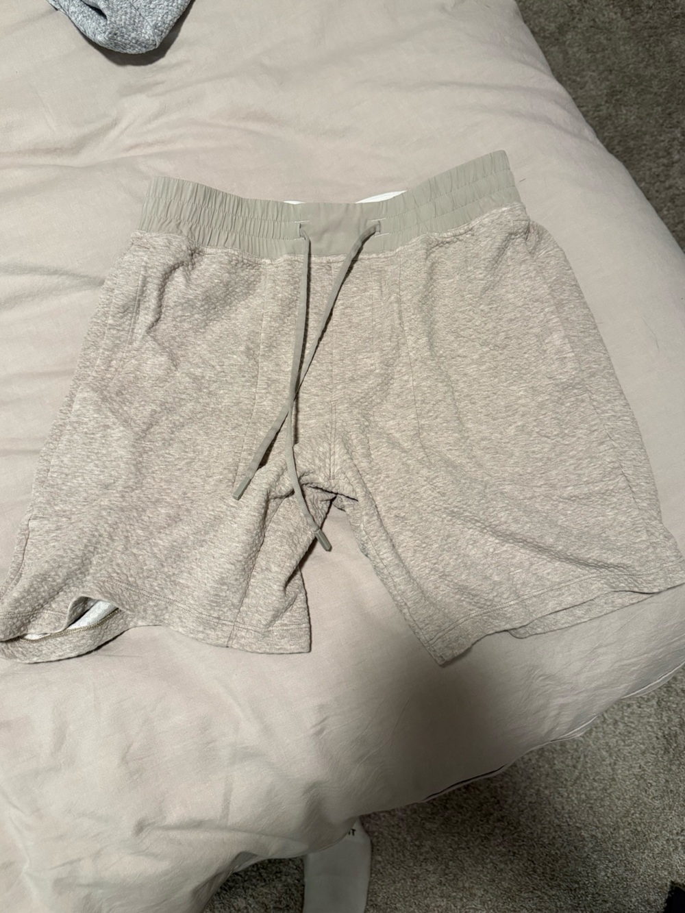 Men's Lululemon Light Beige Heather Knit Drawstring Shorts